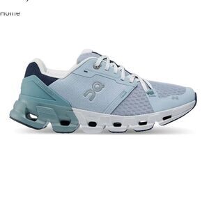 ON running Women's Cloudflyer 4